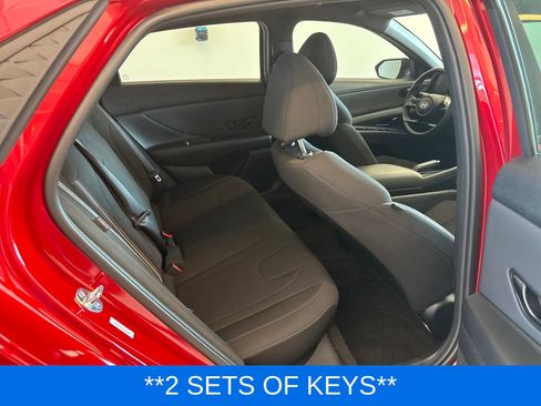 Used 2025 Hyundai Elantra Sport FWD image 9