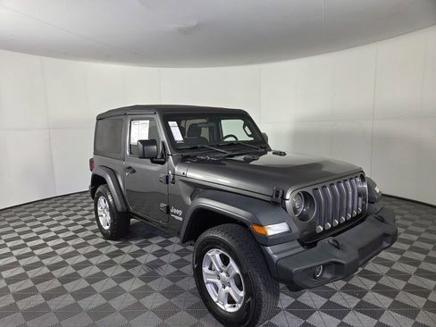 Used 2018 Jeep Wrangler Sport image 34