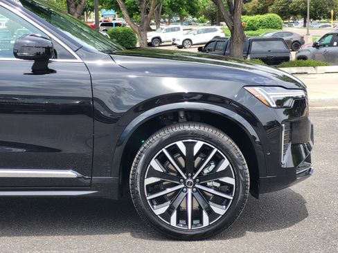 Certified 2026 Volvo XC90 B5 Plus w/ Protection Package AWD/4WD image 7