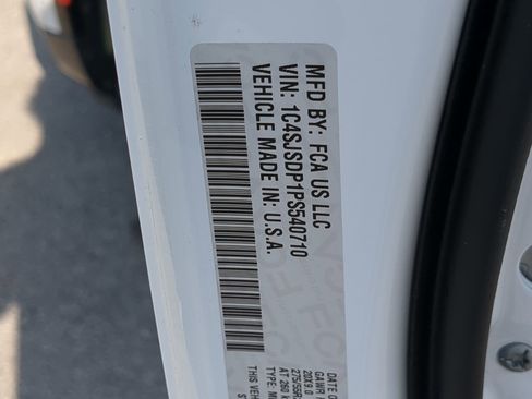 Used 2023 Jeep Wagoneer L Series III w/ Preferred Equipment Group image 67