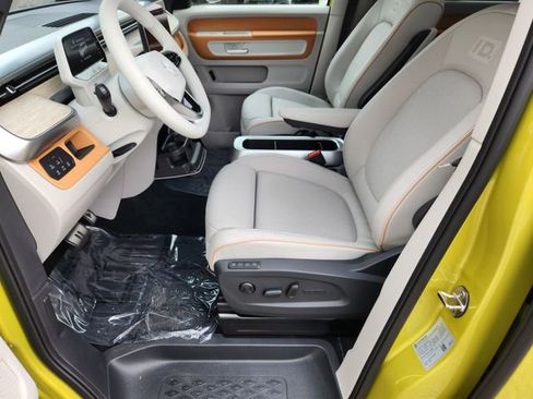 New 2025 Volkswagen ID. Buzz Pro S Plus AWD/4WD image 11