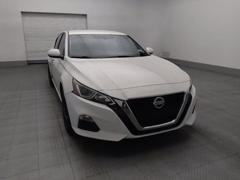 Used 2019 Nissan Altima 2.5 S FWD image 14