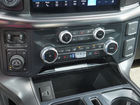 Certified 2025 Ford F150 Lariat AWD/4WD image 17