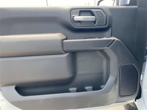 New 2025 GMC Sierra 2500 Pro w/ Convenience Package RWD image 11