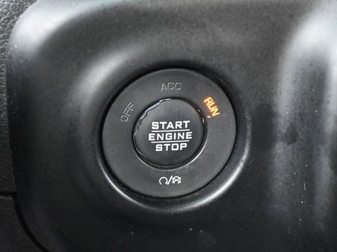 Used 2020 Jeep Wrangler Unlimited Sport S image 17