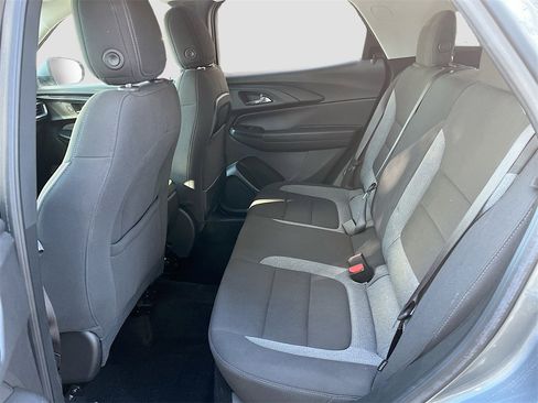Used 2022 Chevrolet TrailBlazer LT w/ LPO, Blackout Package image 24