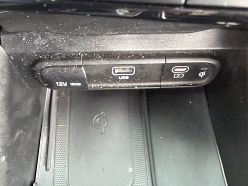 Used 2024 Kia Telluride EX w/ EX Captain's Chair Package AWD/4WD image 25
