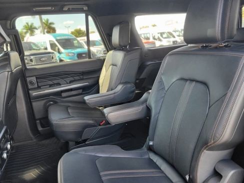 Used 2024 Ford Expedition Max Platinum image 8