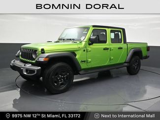 Used 2025 Jeep Gladiator Sport AWD/4WD video 1