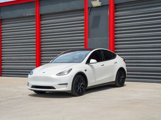 Used 2024 Tesla Model Y Long Range RWD video 1