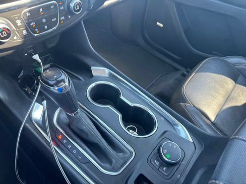 Used 2020 Chevrolet Traverse Premier w/ Redline Edition AWD/4WD image 24