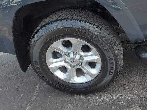 Used 2024 Toyota 4Runner SR5 Premium w/ Moonroof Package AWD/4WD image 5