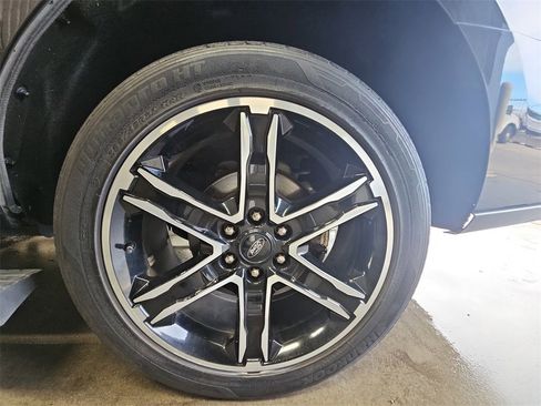 Used 2019 Ford Expedition Limited w/ Equipment Group 303A image 32