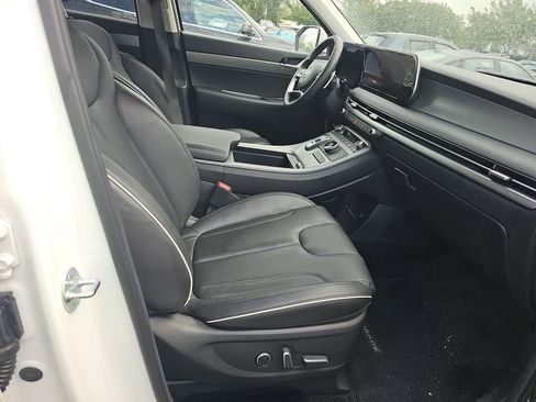 Used 2024 Hyundai Palisade SEL FWD image 15