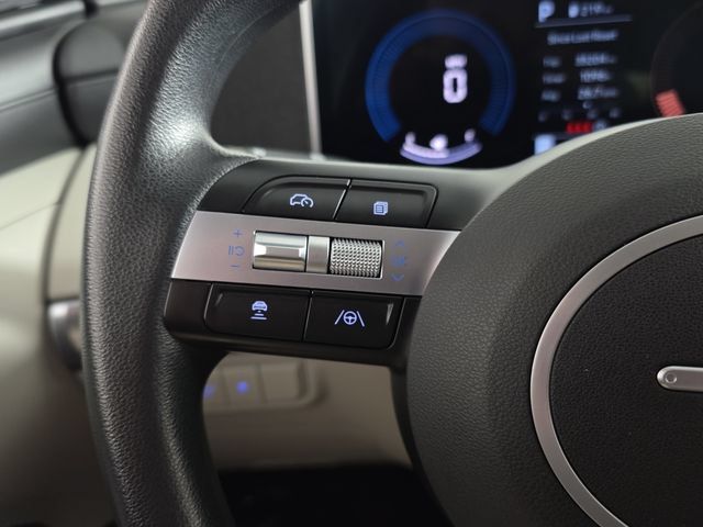 Used 2025 Hyundai Tucson SEL AWD/4WD image 15