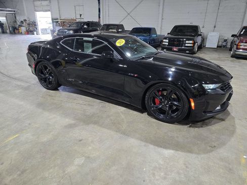 Used 2021 Chevrolet Camaro LT w/ RS Package image 18