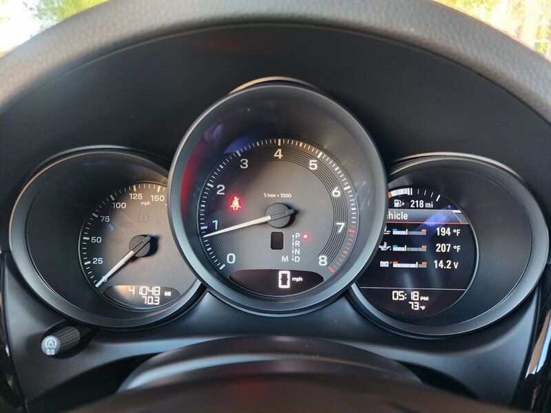 Used 2022 Porsche Macan AWD/4WD image 29