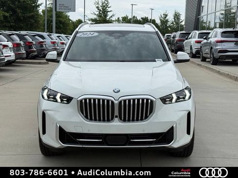 Used 2024 BMW X5 xDrive40i w/ Premium Package AWD/4WD image 8