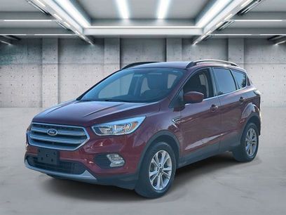 Used 2018 Ford Escape SE w/ SE Sync 3 Package