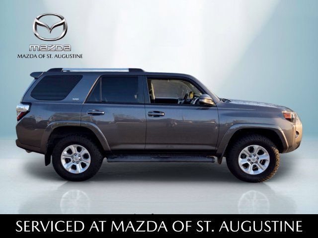 Used 2022 Toyota 4Runner SR5 Premium w/ Moonroof Package AWD/4WD image 15