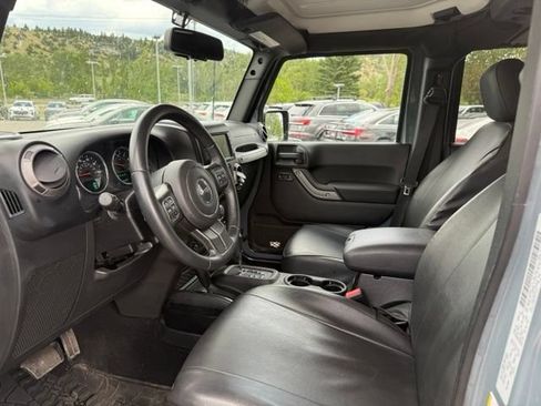 Used 2015 Jeep Wrangler Unlimited Sport w/ Quick Order Package 24S AWD/4WD image 10
