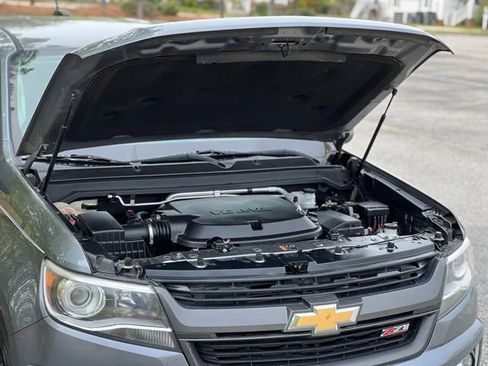 Used 2019 Chevrolet Colorado Z71 image 39