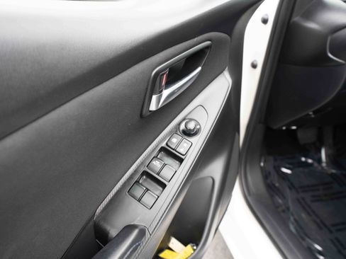 Used 2017 Toyota Yaris iA FWD image 7