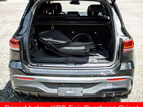 Used 2023 Mercedes-Benz EQB 300 4MATIC w/ AMG Night Package image 18