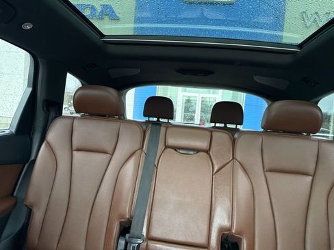 Used 2017 Audi Q7 3.0T Premium Plus w/ Premium Plus Package AWD/4WD image 45