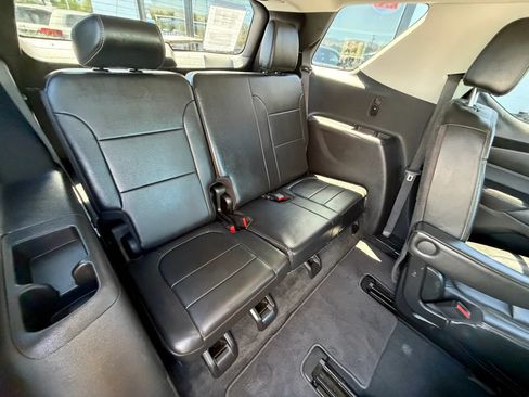 Used 2019 Chevrolet Traverse Premier AWD/4WD image 16
