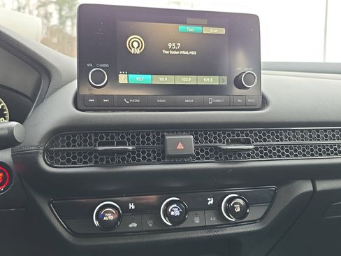 Used 2024 Honda HR-V LX image 19