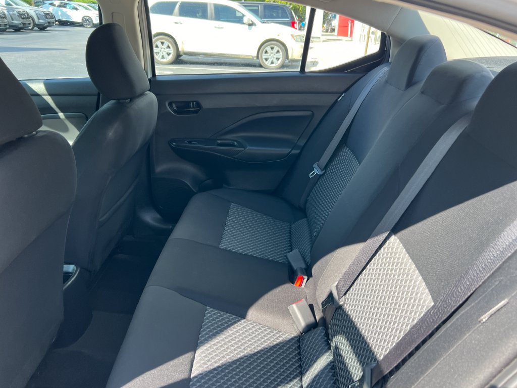 Used 2021 Nissan Versa S FWD image 14