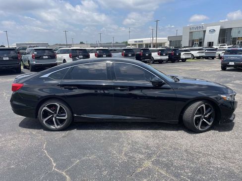 Used 2021 Honda Accord Sport image 2