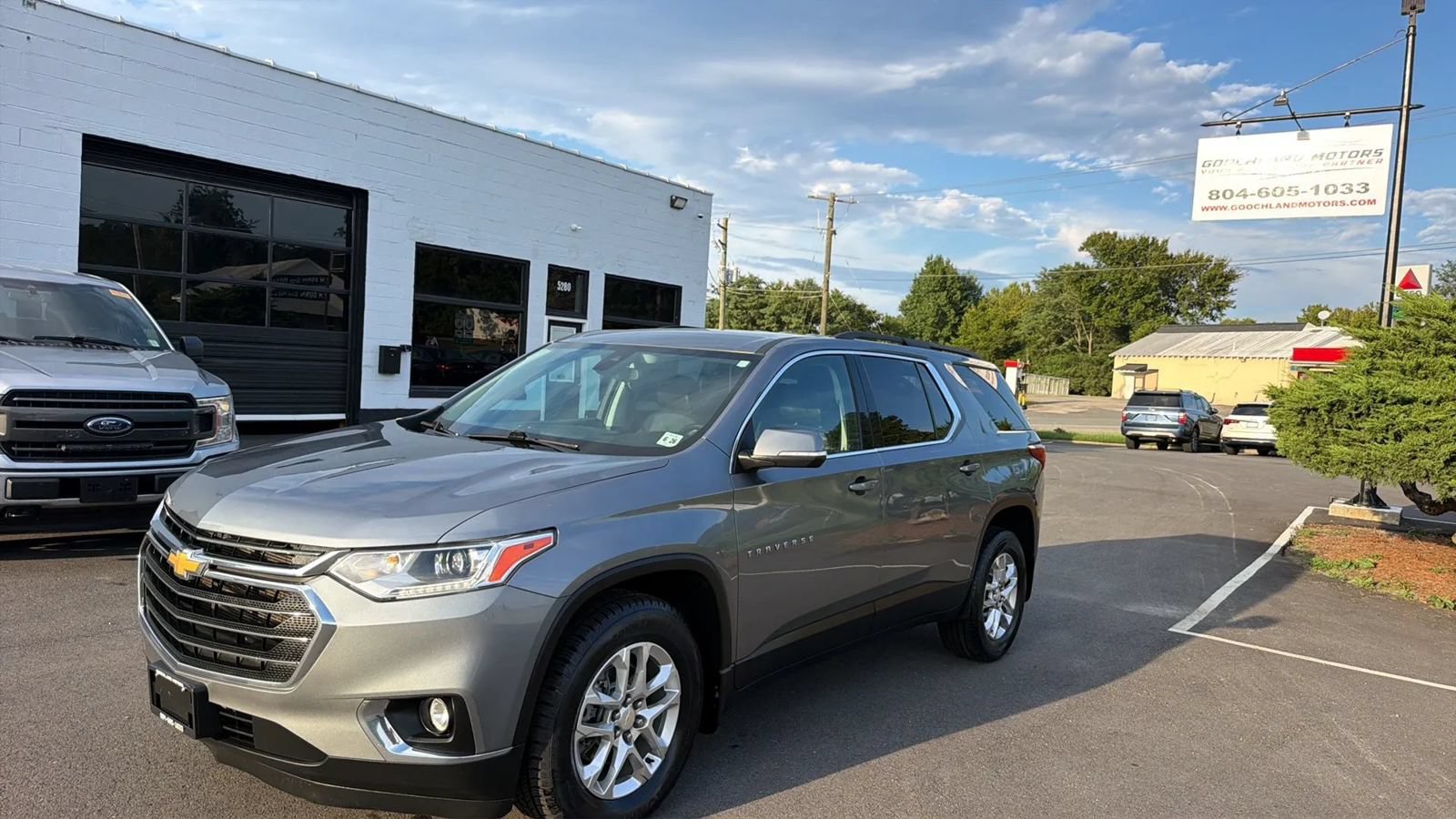 Used 2021 Chevrolet Traverse LT AWD/4WD image 3