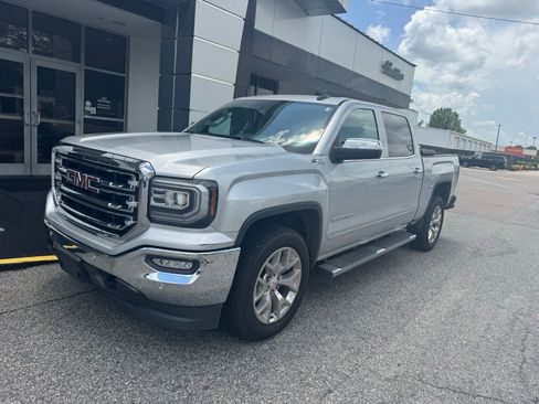 Used 2018 GMC Sierra 1500 SLT AWD/4WD image 2
