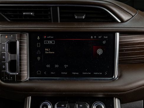 Used 2024 GMC Yukon XL Denali w/ Advanced Technology Package image 26