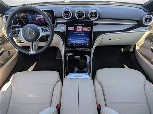 Used 2025 Mercedes-Benz C 300 Sedan image 15