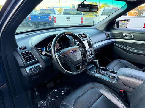 Used 2016 Ford Explorer XLT w/ Equipment Group 202A AWD/4WD image 15