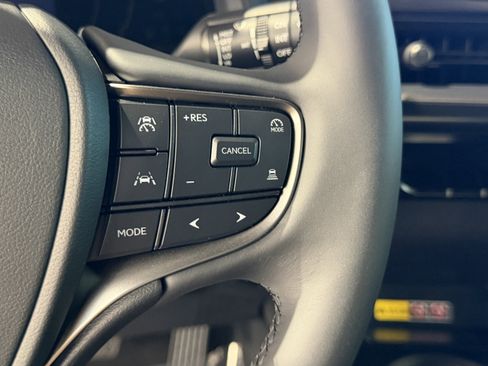 New 2026 Lexus UX 300h FWD image 21