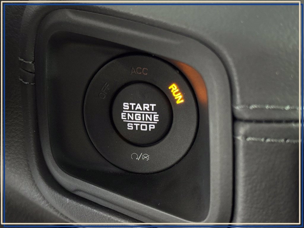 Certified 2026 Jeep Gladiator Mojave AWD/4WD image 26