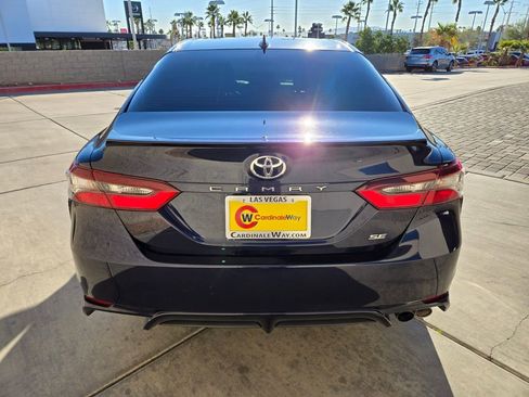 Used 2021 Toyota Camry SE image 5