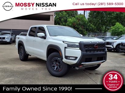 New 2025 Nissan Frontier PRO-4X w/ Black Accent Package