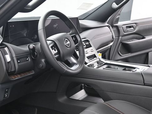New 2026 Nissan Armada SL w/ Captain's Chari Seat Package AWD/4WD image 7