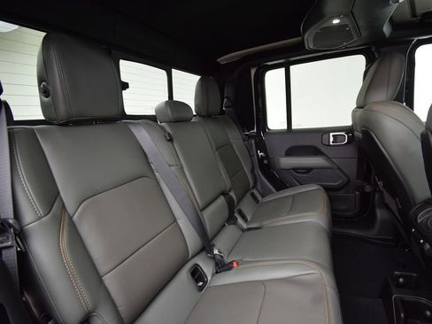 New 2026 Jeep Gladiator Mojave image 22