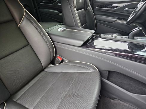 Used 2023 Cadillac Escalade ESV Sport w/ Touring Package AWD/4WD image 7