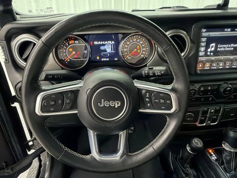 Used 2021 Jeep Wrangler Unlimited Sahara AWD/4WD image 22