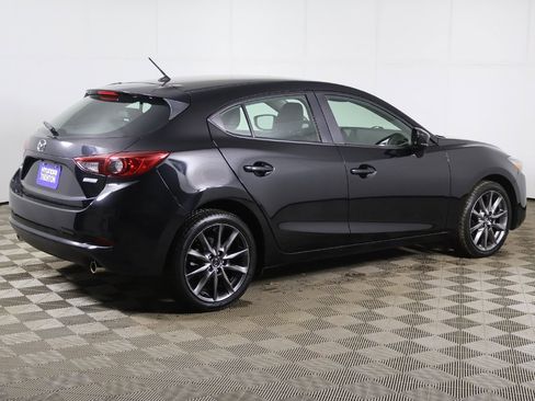 Used 2018 MAZDA MAZDA3 Touring image 8
