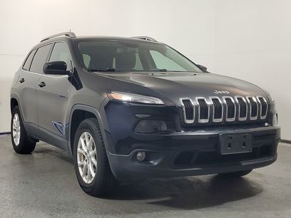 Used 2018 Jeep Cherokee Latitude Plus w/ Comfort/Convenience Group