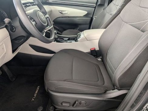 Used 2022 Hyundai Tucson SEL FWD image 12