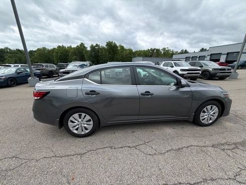 Used 2024 Nissan Sentra S FWD image 8